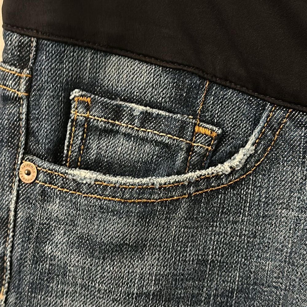 Citizens of Humanity Maternity Jeans style# 015-001 Bootcut size 31 medium wash. - Picture 7 of 16